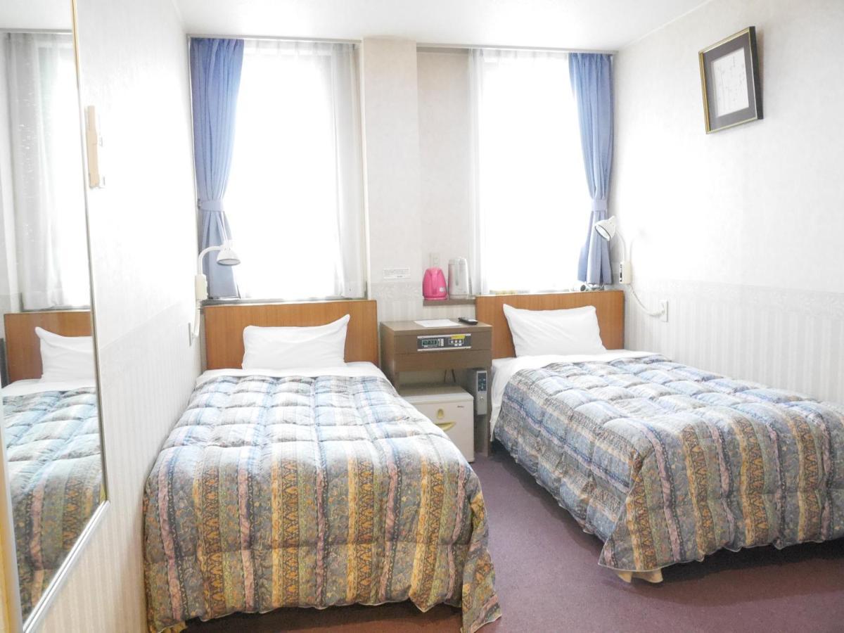 Station Business Hotel Tenshukaku Hitoyoshi Bagian luar foto