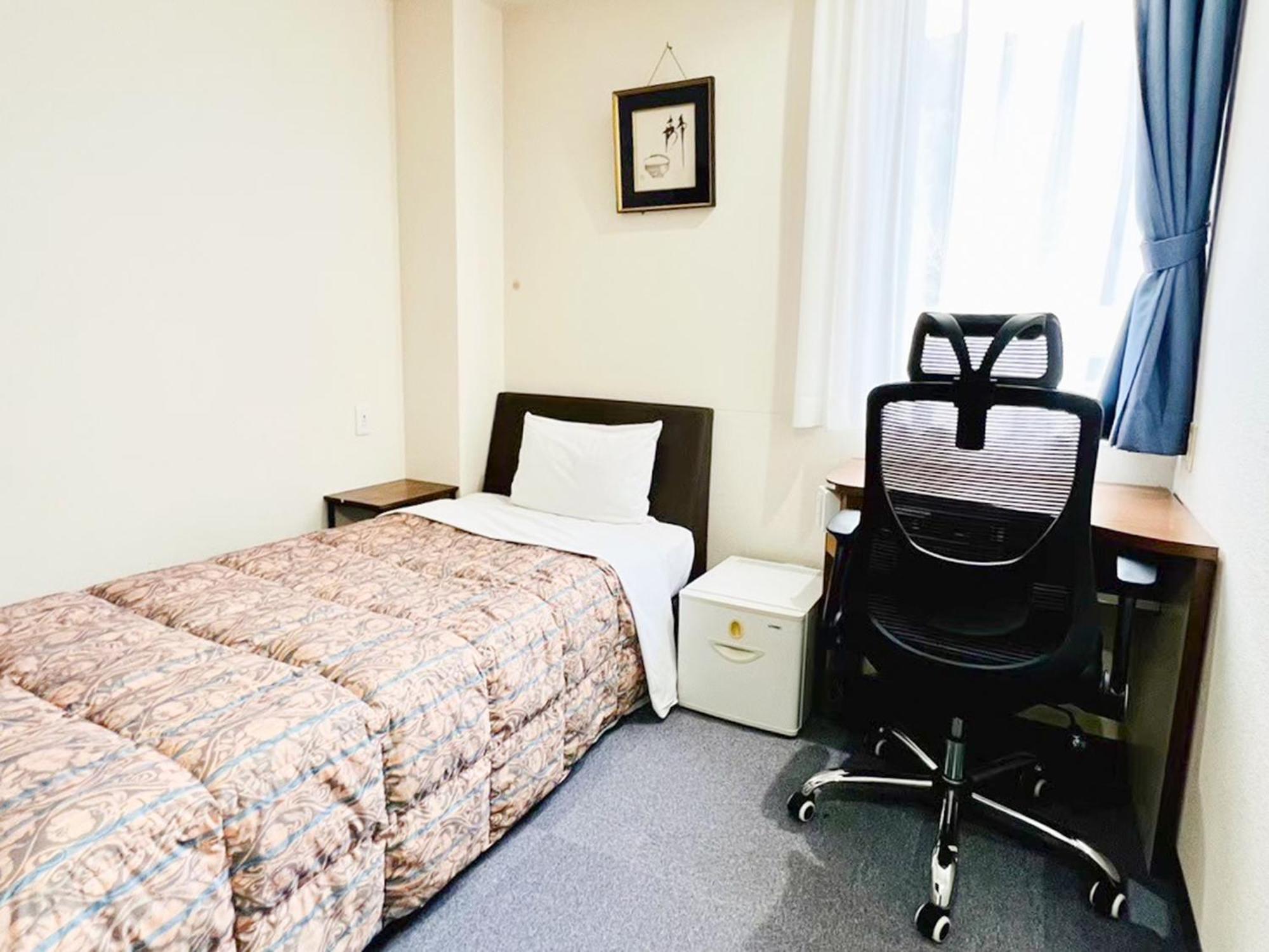 Station Business Hotel Tenshukaku Hitoyoshi Bagian luar foto